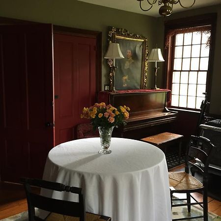 Innkeeper'S Place B&B Stafford Екстер'єр фото