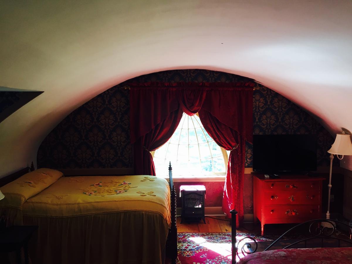 Innkeeper'S Place B&B Stafford Екстер'єр фото