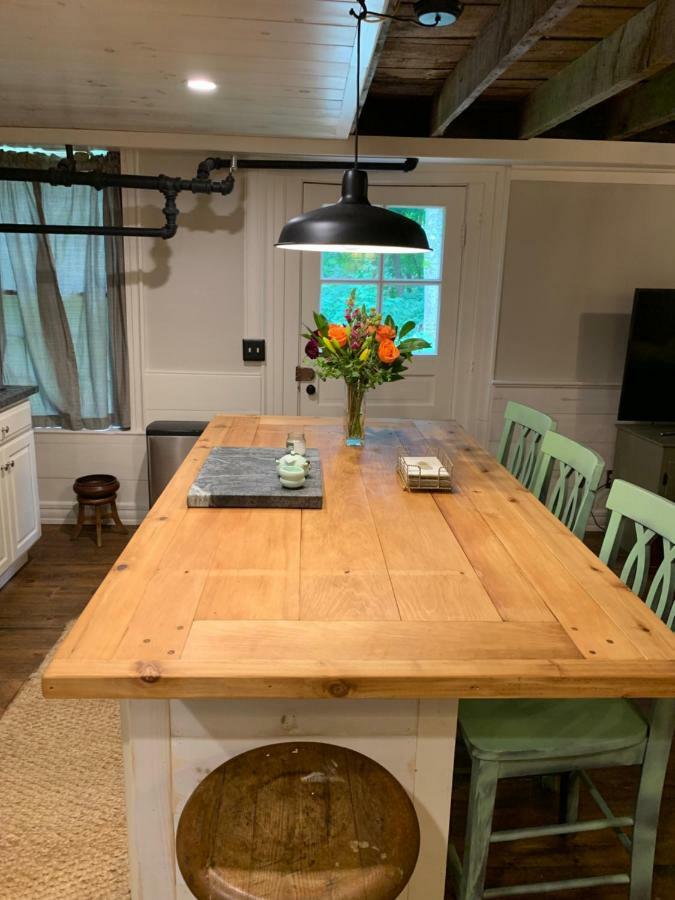 Innkeeper'S Place B&B Stafford Екстер'єр фото
